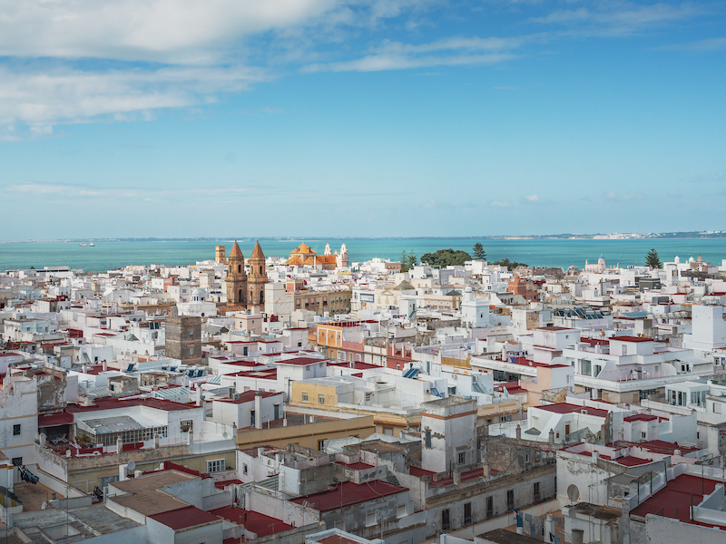 ¿Cádiz o Sevilla? ¿Qué lugar tiene más magia?