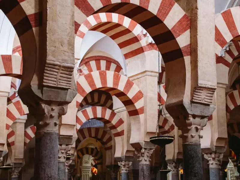 ¿Cádiz o Córdoba? Una guía completa de comparación de viajes