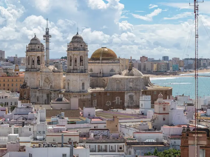 ¿Cádiz o Córdoba? Una guía completa de comparación de viajes