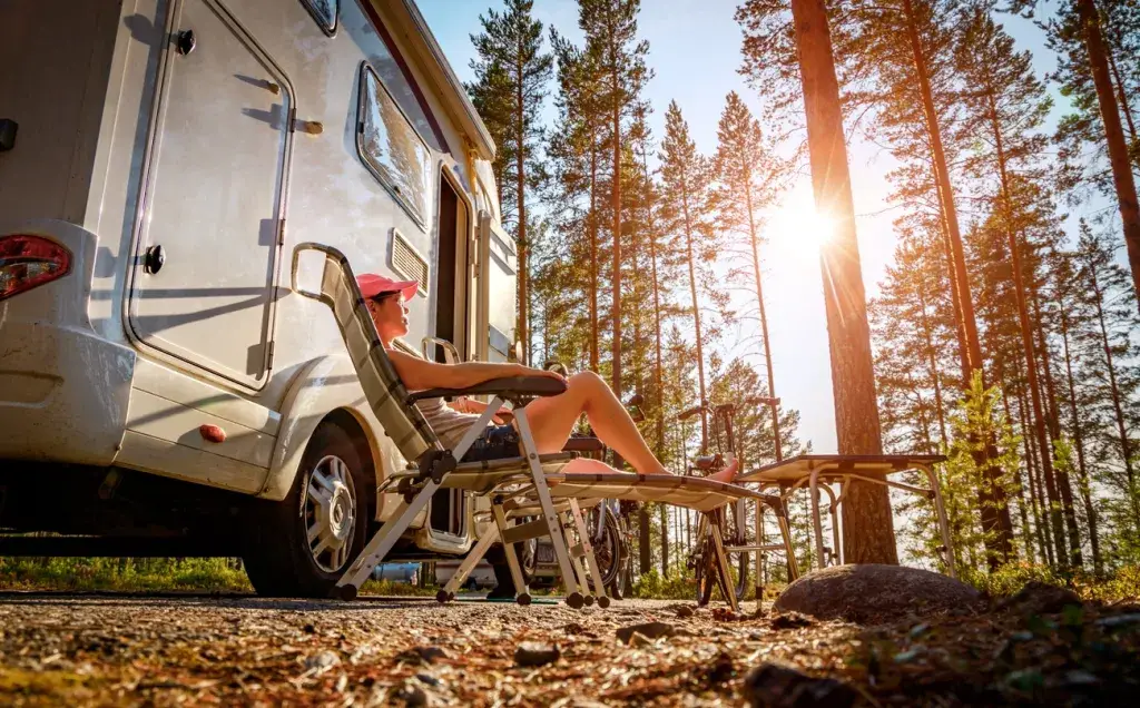 ¡Los mejores campings, campamentos dispersos, consejos y más!