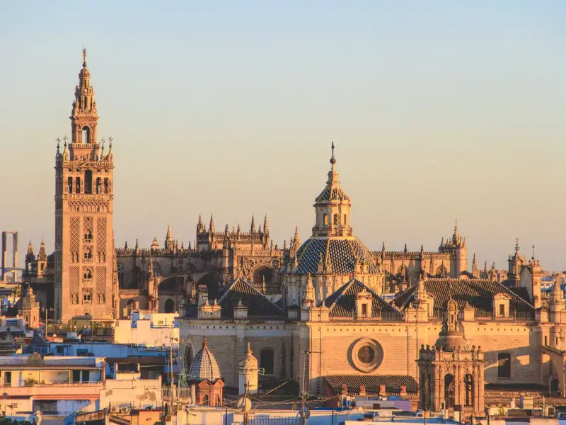 7 de las ciudades más asombrosas de España con arquitectura árabe