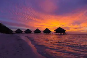Maldivas vs Bora Bora | ¿Dónde es mejor visitar en 2023?