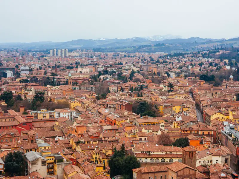 ¿Vale la pena visitar Bolonia? 9 razones para ver la ciudad