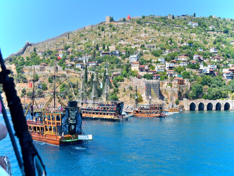 ¿Antalya o Marmaris? ¿Qué resort turco debería visitar?