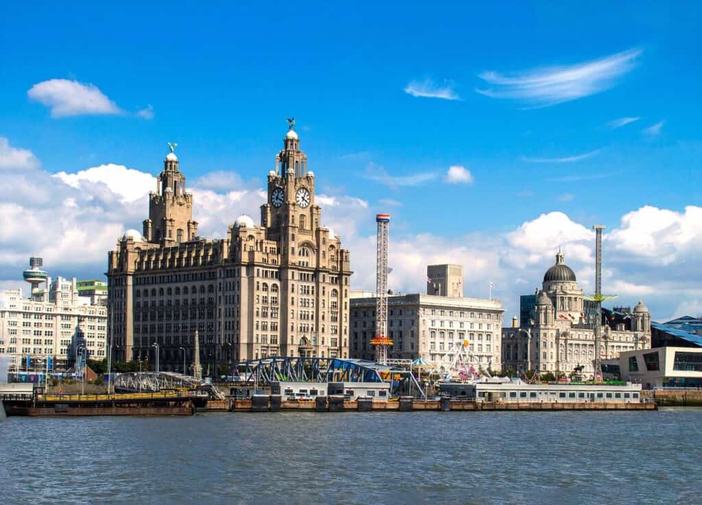 8 increíbles parques temáticos en Liverpool para visitar en tu próximo viaje [2023]