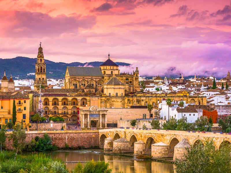 Los 9 lugares más baratos para vivir en España: expatriados en España