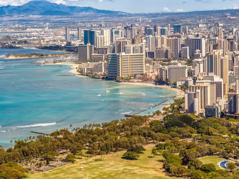 ¿Honolulú o Kona? ¿Dónde ir durante sus vacaciones en Hawai?