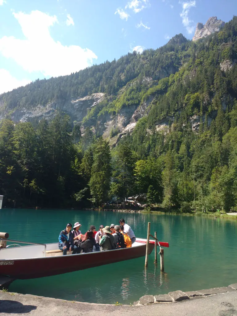 Blausee – Descubre el Lago Azul en Suiza