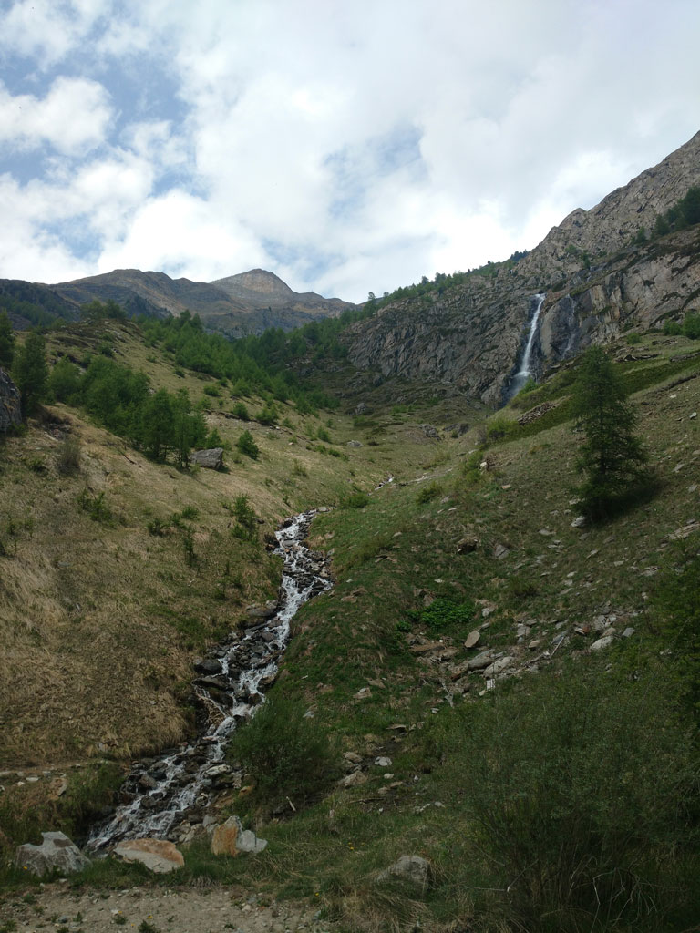 Caminata de Täsch a Zermatt: guía de viaje detallada y ruta