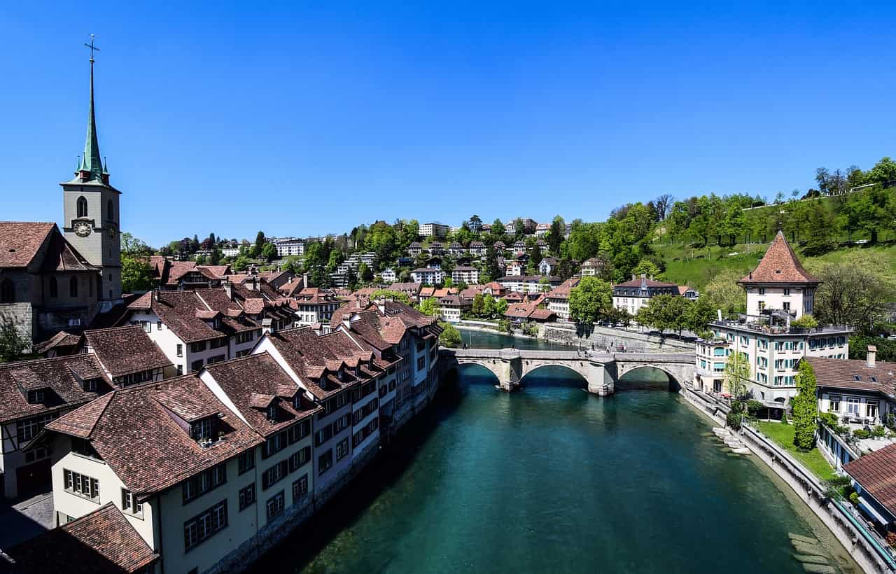 Berna o Zurich – Comparación detallada de ciudades suizas