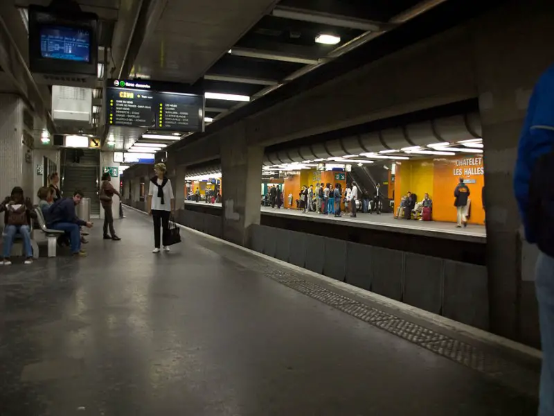 Los 5 lugares más peligrosos de París a tener en cuenta
