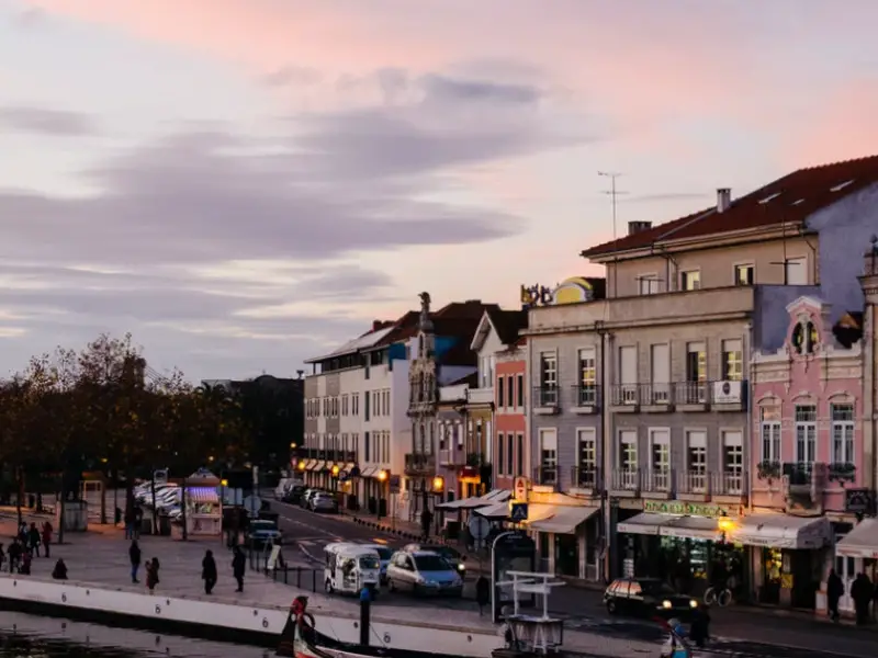 ¿Coímbra o Aveiro? Decidir entre las ciudades artísticas de Portugal