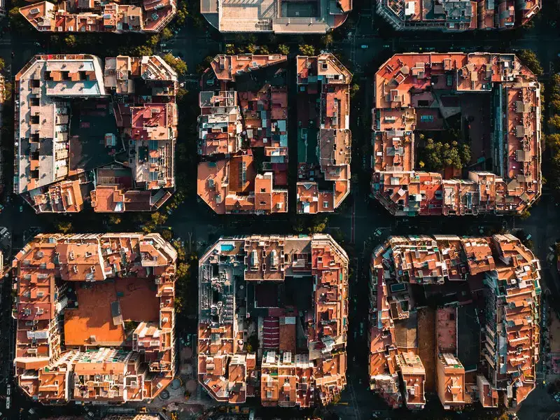 Los 6 mejores destinos de fiesta en España para la vida nocturna Los 6 mejores destinos de fiesta en España para la vida nocturna