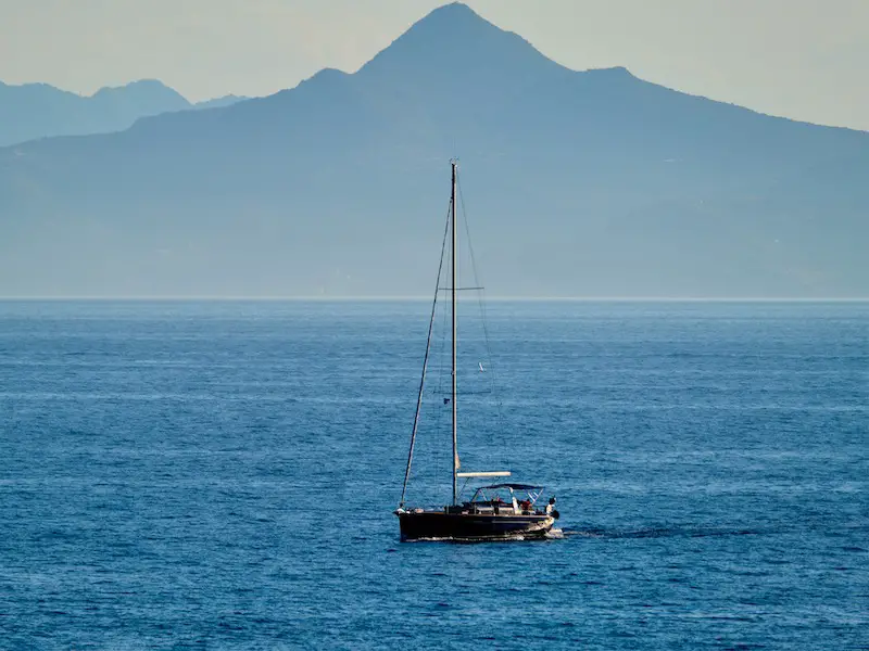 ¿Hay tiburones en el mar Egeo? Seguridad de viaje para Grecia
