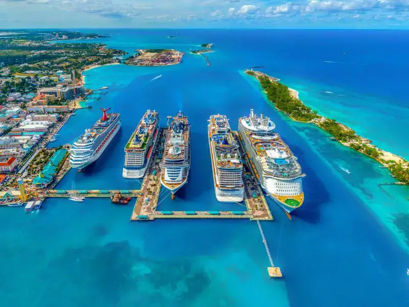 ¿Cómo viajar entre las islas del Caribe?