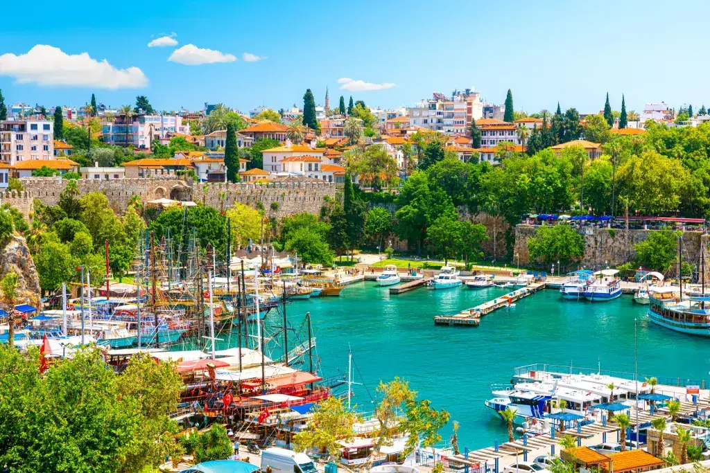 ¡10 pueblos y ciudades ÉPICOS de la Riviera turca que los lugareños quieren solo para ellos!