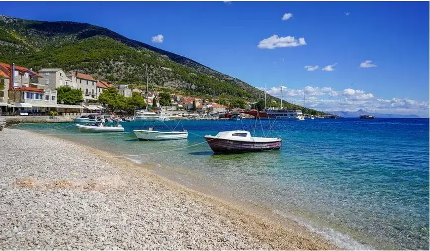 Las 10 mejores playas de fiesta en Croacia que no te puedes perder