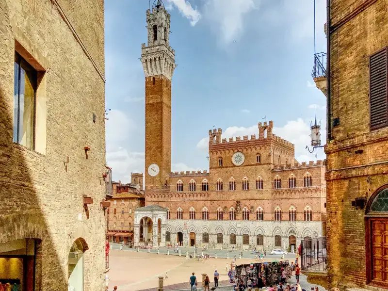 ¿Siena o Pisa? ¿Qué ciudad toscana debo visitar este año?
