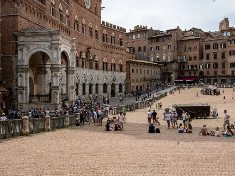 ¿Siena o Pisa? ¿Qué ciudad toscana debo visitar este año?