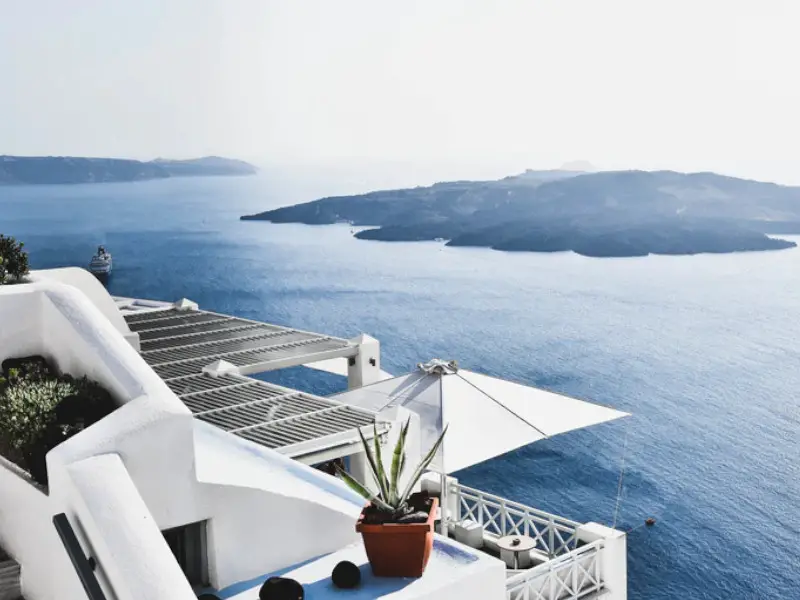 ¿Fira u Oia? Nuestra guía de las ciudades mejor valoradas de Santorini