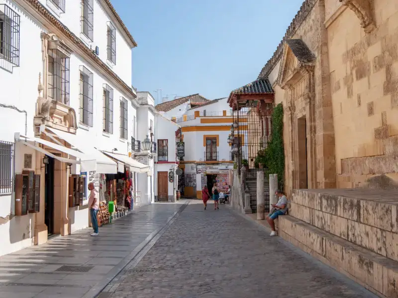 7 de las ciudades más asombrosas de España con arquitectura árabe 7 de las ciudades más asombrosas de España con arquitectura árabe