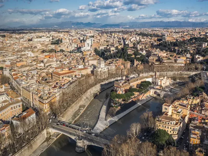 ¿La Capital Eterna o la Ciudad de los Limones? ¿La Capital Eterna o la Ciudad de los Limones?
