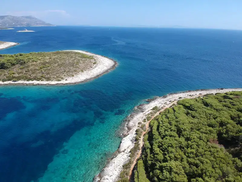 Los 9 mejores clubes de playa en Hvar