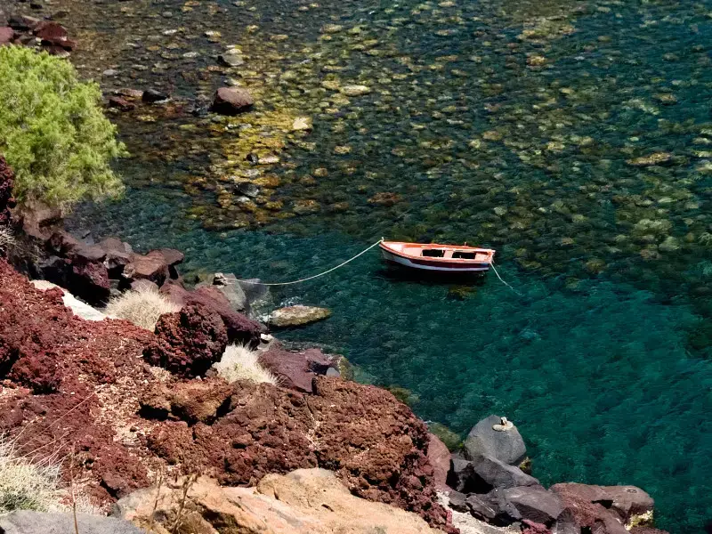 7 lugares para el mejor esnórquel que Santorini tiene para ofrecer