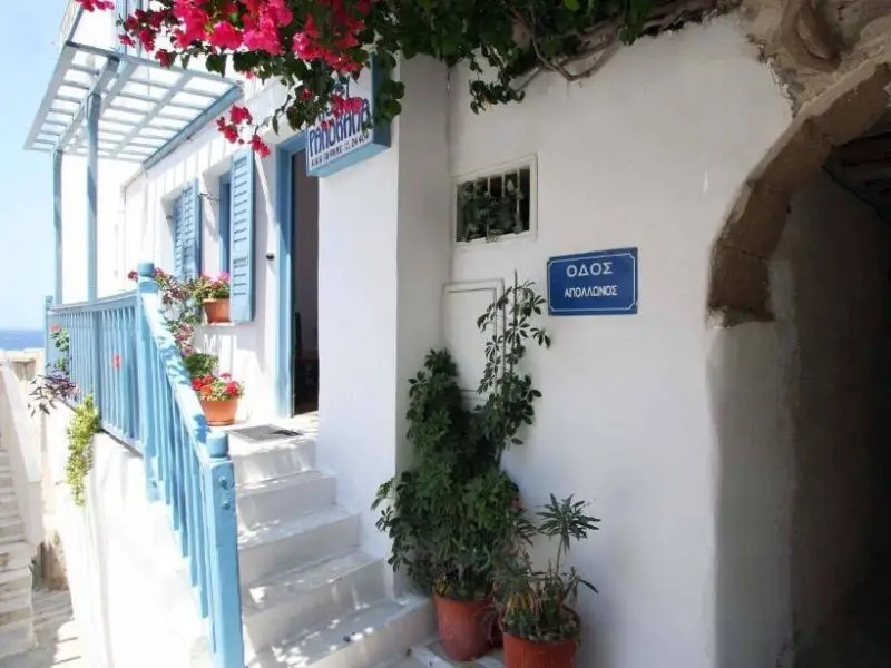 Dónde alojarse en Naxos con la familia: 9 resorts aptos para niños