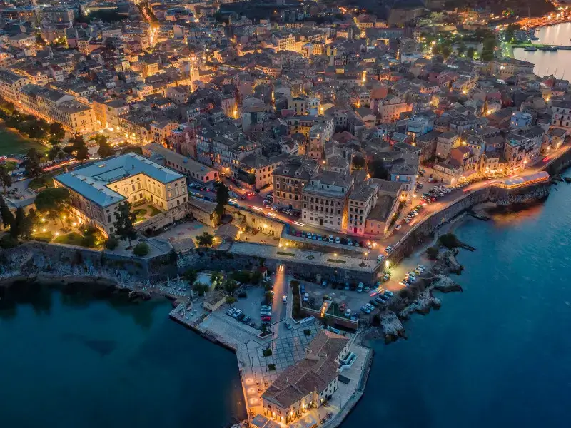 ¿Corfú o Lefkada? Sopesando dos hermosas islas Jónicas