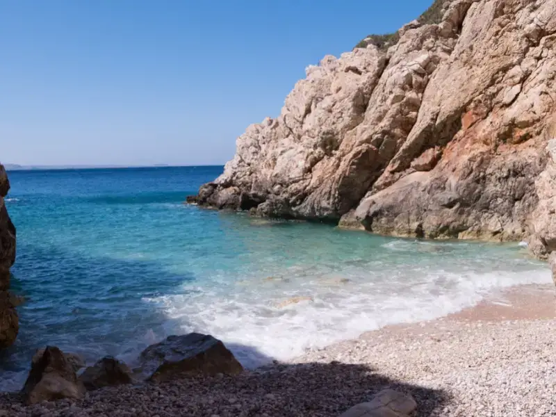 Los 7 lugares más cálidos de Grecia para visitar si te gusta el calor