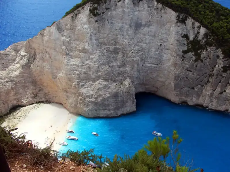 Los 7 lugares más cálidos de Grecia para visitar si te gusta el calor