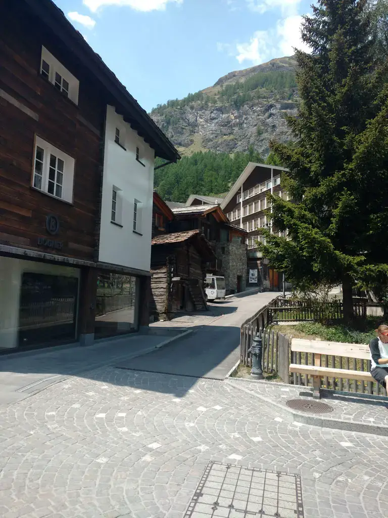 Caminata de Täsch a Zermatt: guía de viaje detallada y ruta