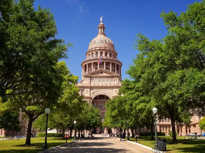 ¿De vacaciones en San Antonio o Austin en 2023? ¿Cuál es el mejor destino de vacaciones?