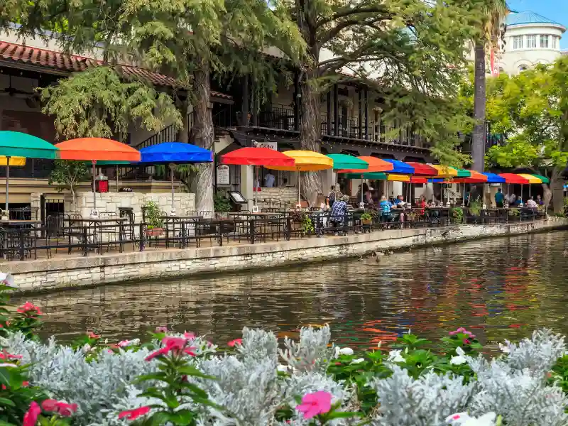 ¿De vacaciones en San Antonio o Austin en 2023? ¿Cuál es el mejor destino de vacaciones?