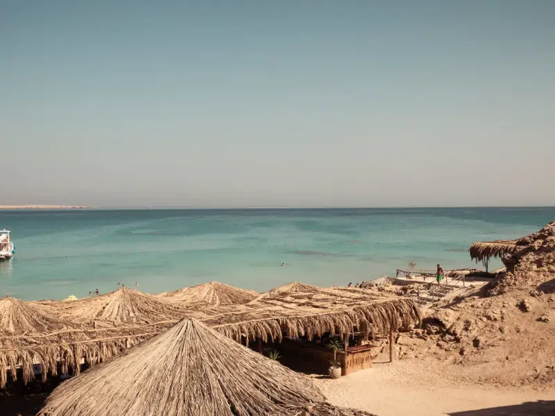 ¿Alejandría o Hurgada? ¿Historia urbana o playas resplandecientes?