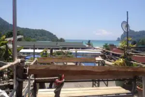 La guía DEFINITIVA para la vida nocturna de Koh Phi Phi (2022)