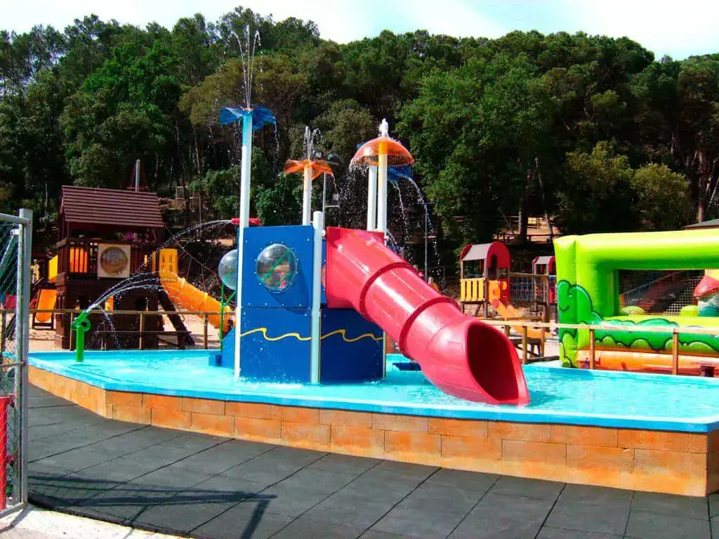 Los 10 mejores parques temáticos de España para familias Los 10 mejores parques temáticos de España para familias