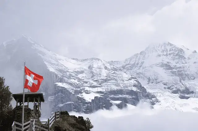 21 mejores lugares para visitar en Suiza con niños + guía de viaje familiar [2023]