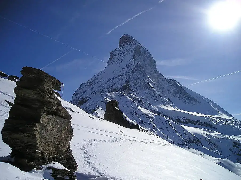 21 mejores lugares para visitar en Suiza con niños + guía de viaje familiar [2023]