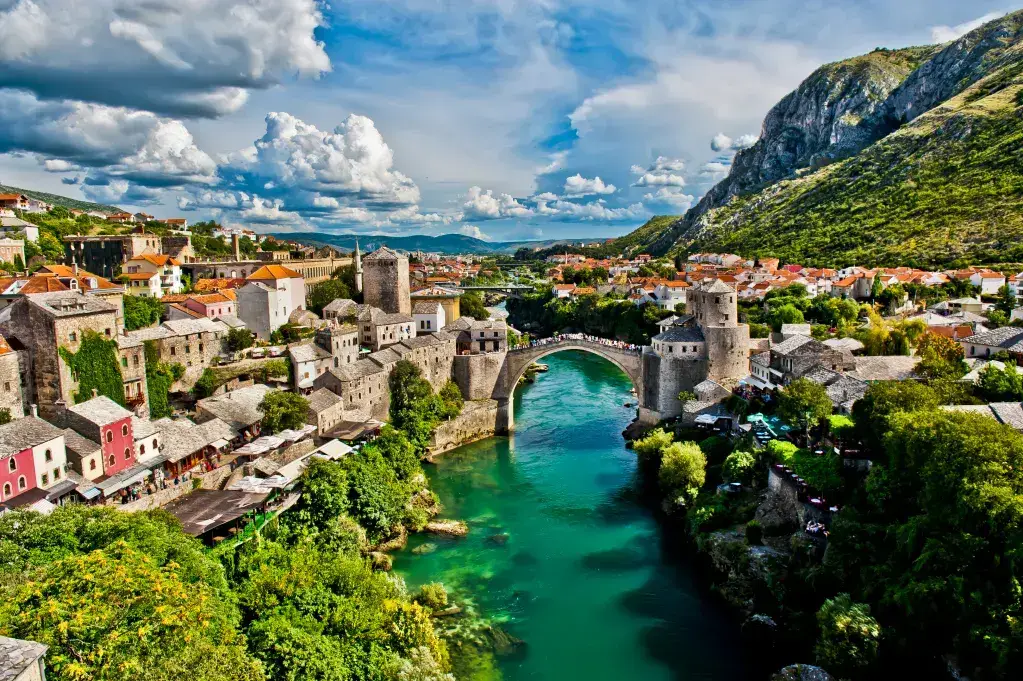 ¡Viajando por Bosnia y Herzegovina en tren!