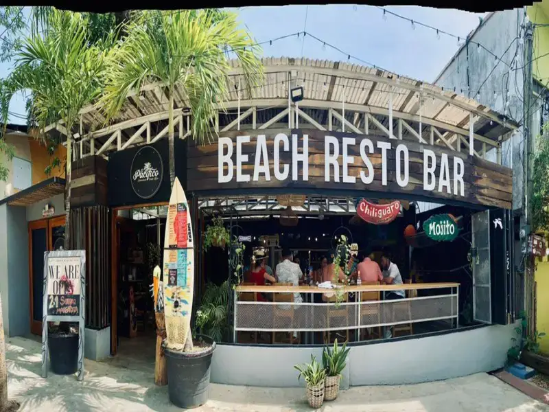 9 mejores bares y discotecas en Tamarindo