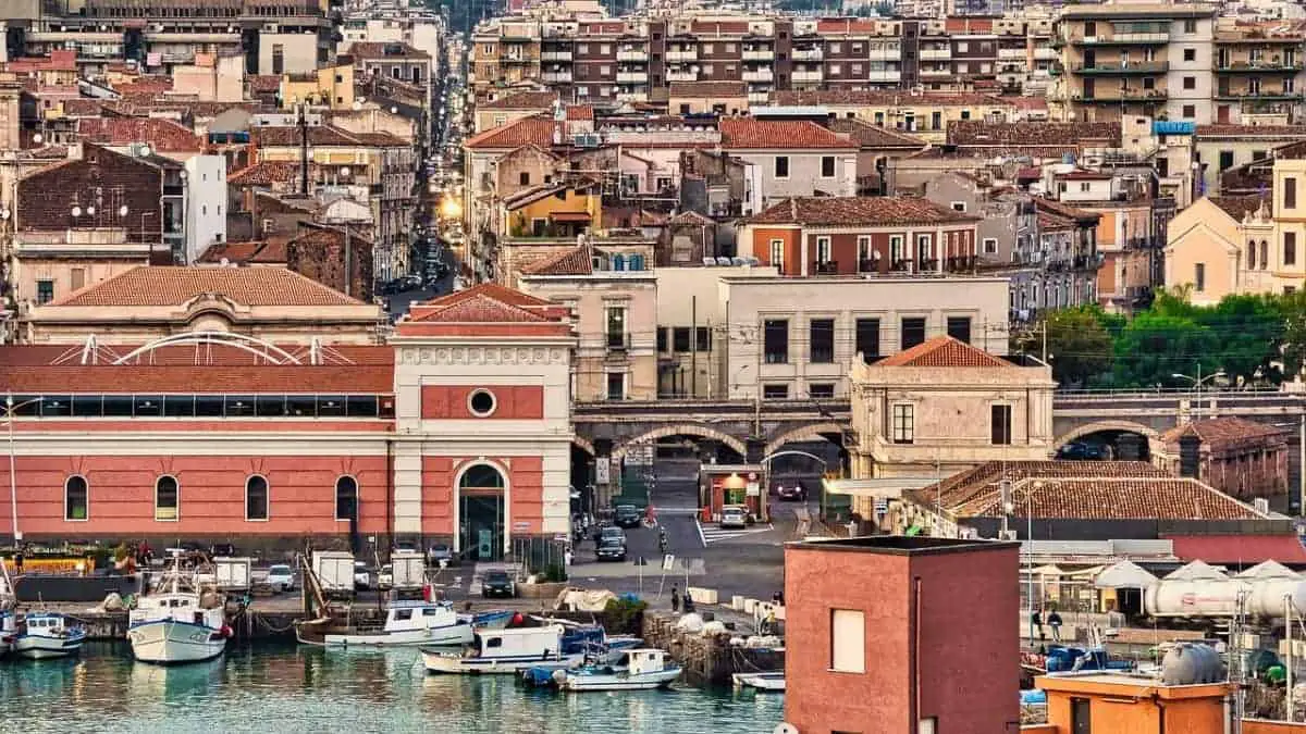 Las 20 ciudades más peligrosas de Europa (GUÍA 2024)