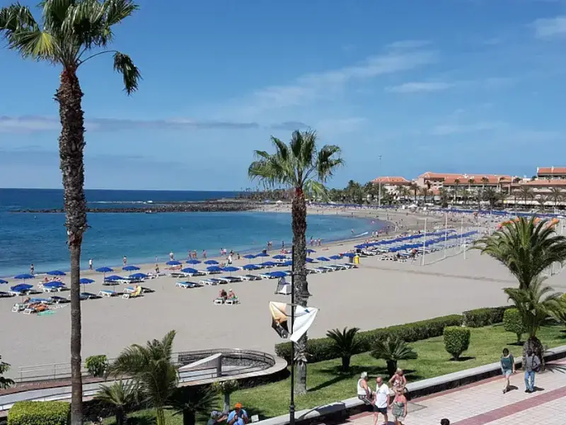 Las 7 mejores playas del sur de Tenerife: remotas y turísticas