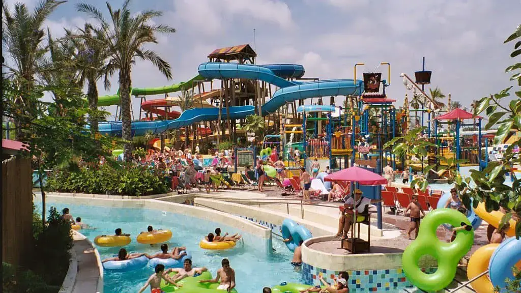 Los 10 mejores parques temáticos de España para familias Los 10 mejores parques temáticos de España para familias