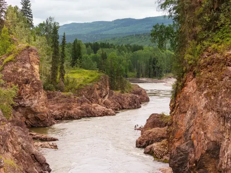 Los 7 pueblos y ciudades más fríos de Canadá (Guía climática)