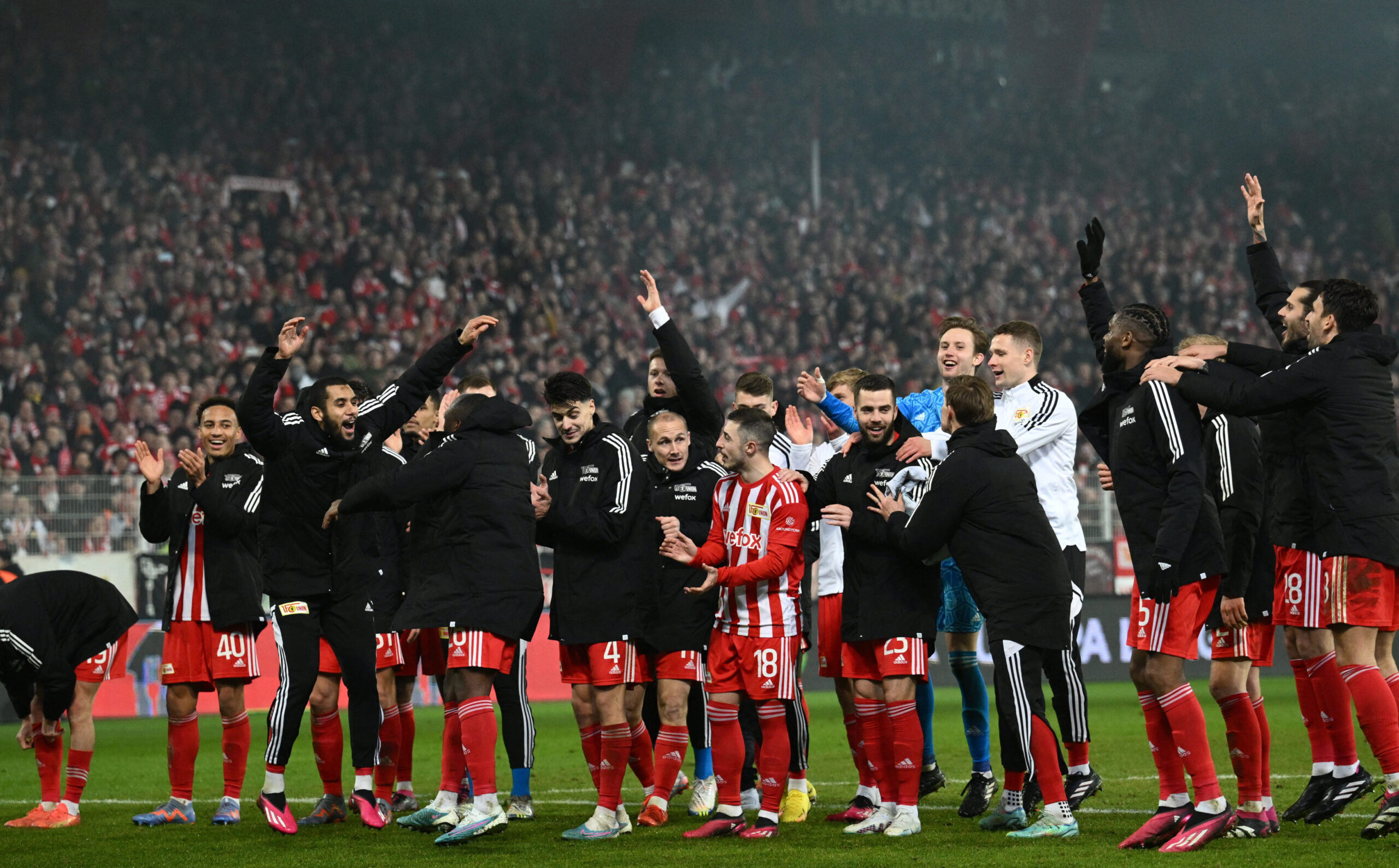 Unión venció al Ajax por 3-1 en una gloriosa noche europea |