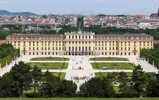 ¿Qué ciudad visitar: Berlín o Viena?