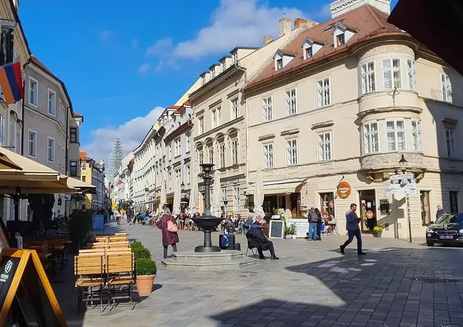 Las 21 mejores escapadas urbanas de invierno en Europa - Brainy Backpackers