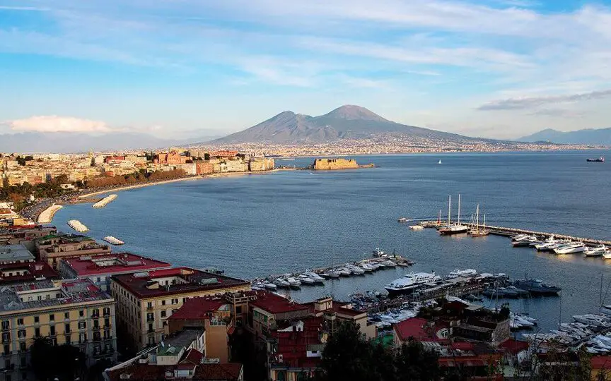Contrastes de Italia: Nápoles, Sorrento y la costa de Amalfi